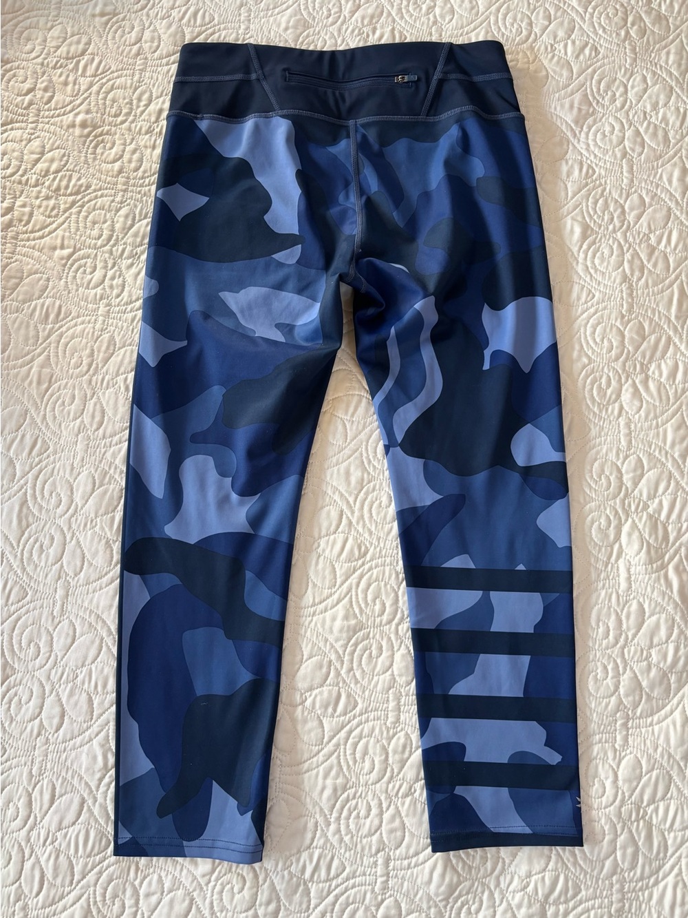 Athleta Sonar Capri Leggings in Blue Camo